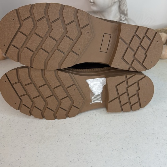 Steve Madden Dione Faux Fur Boot (Women) Sz 7.5 - Picture 7 of 12